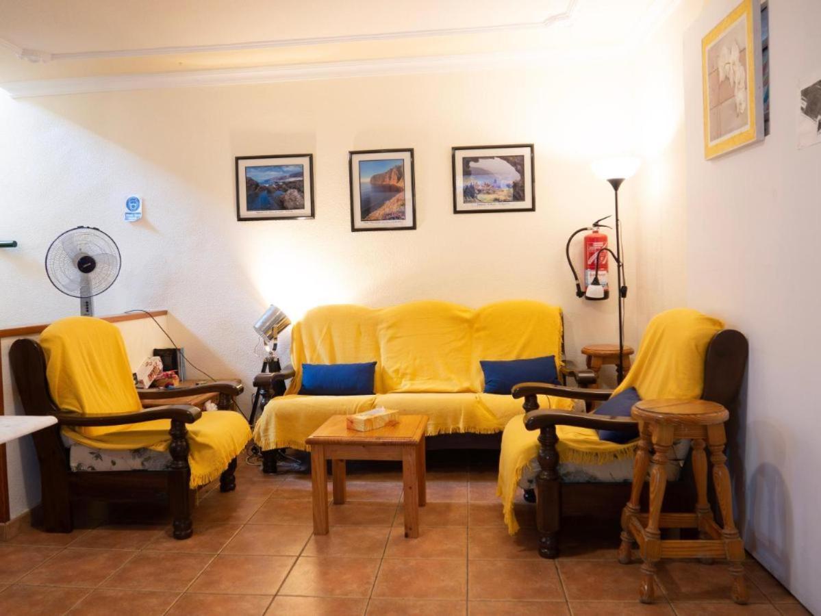 Arena Nest Hostel Puerto de Santiago  Exteriör bild